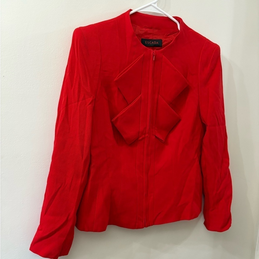 Escada Vibrant Red Blazer - zip closure -Wool blend- long sleeve - professional